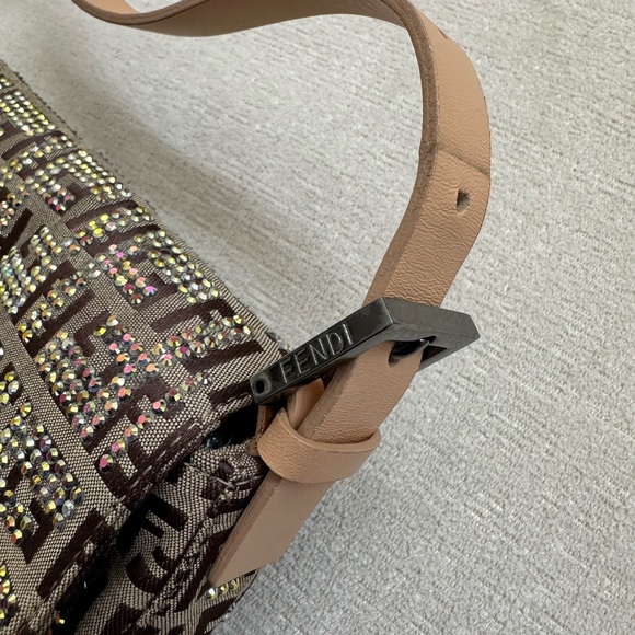 Fendi Baguette Crystal Brown FF - Picture 9 of 16
